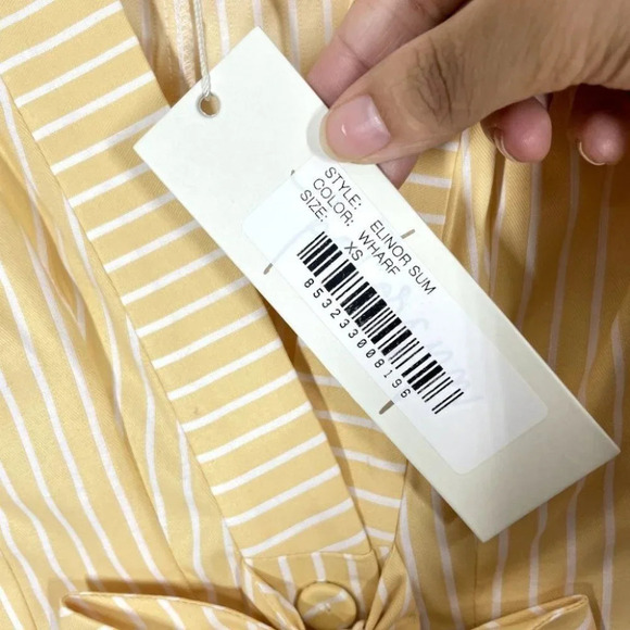 Petersyn Elinor Top NWT Plunging Neckline Long Sleeve Pleated Blouse Size XS - Picture 10 of 14